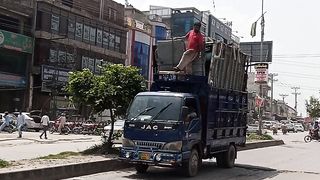 Difficult labour life....so hard...https://youtube.com/@pakistanisairsapatee
