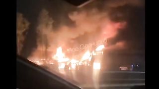 В МОСКВА  ГОРЯТ СКЛАДОВЕ