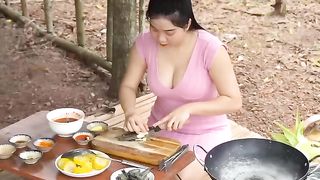 RENI IS COOKING CORN AND SWEET SURFACE SHRIMP