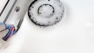 Kitchen cleaner