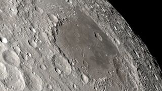 Apollo_13_Views_of_the_Moon