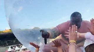 ???? Funny | "Akon Crowd Surfing on Top of Me" - Unforgettable Concert Experiences | FunFM