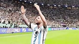 Messi enjoy