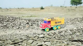PoLo Truck And Big Truck Accident Pulling Out Crane _ Dump Truck _ Tipper Truck _ CS kids Toy.mp4