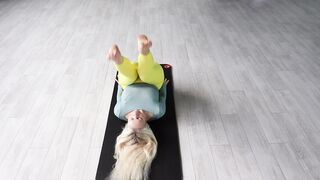 Yoga Art and Stretching — Splits Flow