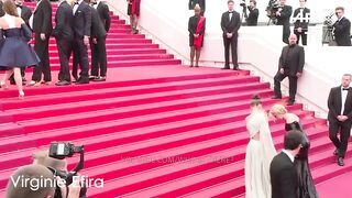 20 Most Awkward Red Carpet Moments