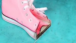 FROM SHOES TO BAG