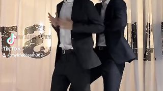 trending move