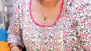 Humaishaa Aisa Hi Hotta Haiy????????????