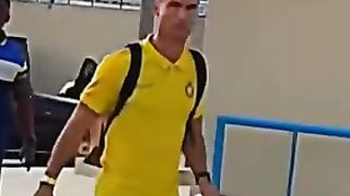 شاهد وصول رونالدو إلى الملعب جاهز ????????