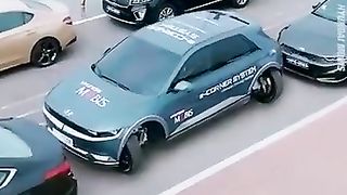 Hyundai's new crab walk tech