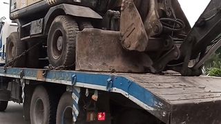 Volvo excavator loaded...https://www.febspot.com/ref/425062