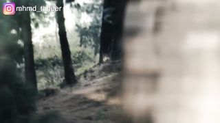 زوجين بيتحبسوا فى رمال متحركة وسط غابة مليانة بالتعابين السامة .ملخص Quicksand