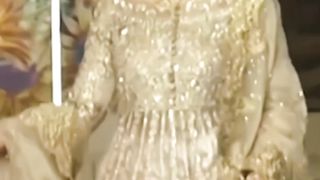 Yumnazaidi Jhumkagirare ram walk song video
