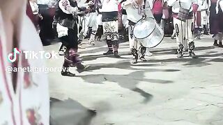 МАГИЯТА  НА  ЖЕРАВНА