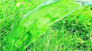 Relaxing Mid and Body | Nature Green | Water Moving | Shorts