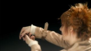Mylène Farmer - L'Amour n'est rien... (Clip Officiel HD)
