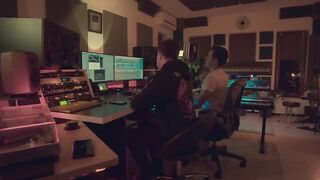 Monoir x Esotique - Phone Away (Official Video).mp4