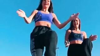 Hot Girls Dance , Looking like Heaven