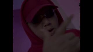 SENTEI COM AMOR - VIVENDO A PUT4RIA (Clipe Oficial) MC Vittin PV, MC Nina, DJ Sagaz e DJ Fury
