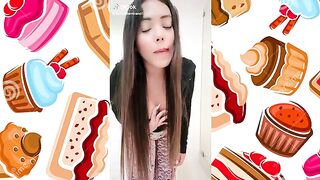CUTE LATINA BABE TWERK IN YOGA PANTS