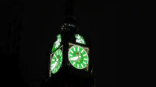 Power of Allah|thunder falling on Makkah Tower ????