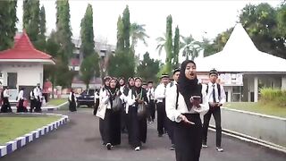 Keseruan PKKMB UIJ