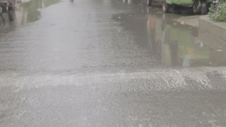 Khubsrti dykhni hai mery pakistan