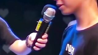 Hudson Amorim reagindo cantadas