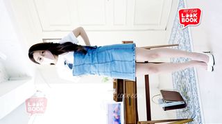 FULL HD  FIGAR VIDEO 세로 직캠) 눈 앞에서 스타킹 입는 후방주의 속옷 룩북ㅣ아슬아슬 팬티