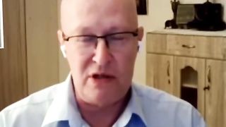 КОМЕНТАРИ : СОЛОВЕЙ / ШВЕЦ