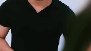 Abaiy Shouhar Ko Kutta Bana deya????????