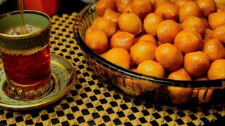 Luqaimat Famous Traditional Arabic Sweet Recipe for Iftar | Ramadan Dessert | luqma qazi