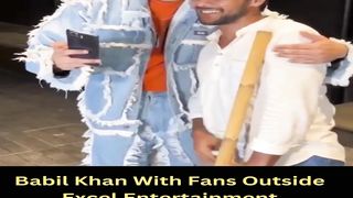Babil Khan With Fans Outside Excel Entertainment #shorts #babilkhan #short #trending #viral #bollywood #shortvideo
