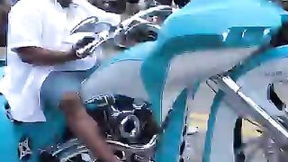 Custom Motorcycles On Main Street | Daytona Bike Week
