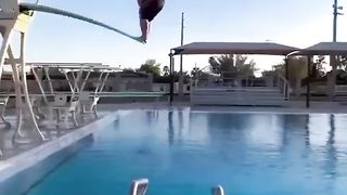 Ce mec a fait un plongeons très étranges