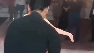 Arabi girl dance belly dance very beautiful. Like follow subscribe please kar do