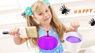 Diana and Roma Purple VS Orange Challenge.mp4
