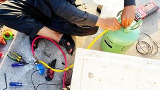 How to fill gass in Air conditioner AC R22 gas