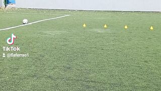 Treino de Futebol,Utilizei Garrafas de Refrigerantes