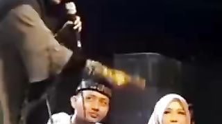 Ceramah Kocak Ustadzah Mumpuni