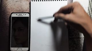 How to Realistic Drawing - Pevita Pearce sketching art