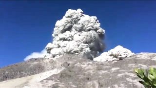 The seconds the vulcano eruption, it releases  clouds