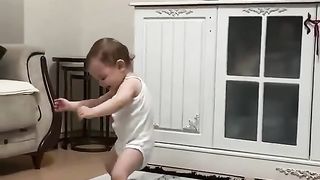 Funny Dance cute baby...