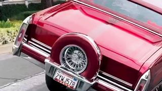 LOWRIDERSTV @papi_chulo81 bending the corner on 3!