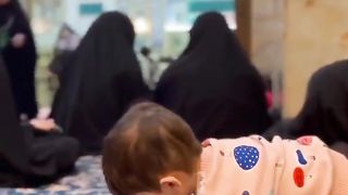 Beautiful Video I challenge you never seen like that Baby showing his love, believes, loyalty on Allah and Imam (a.s)