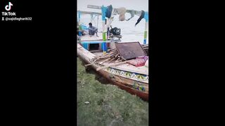 River Sindh Entertainment And Enjoying fish Catching