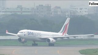 Sri Lankan Airlines One World A330 Plane Take Off