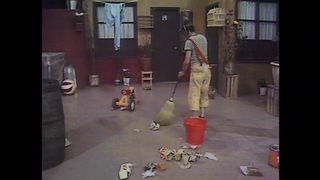 El Chavo del 8 - Se escapo el mil caras - T1 Ep 2