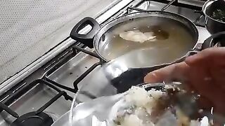 الملوخية الخضراء بالطريقة المصرية